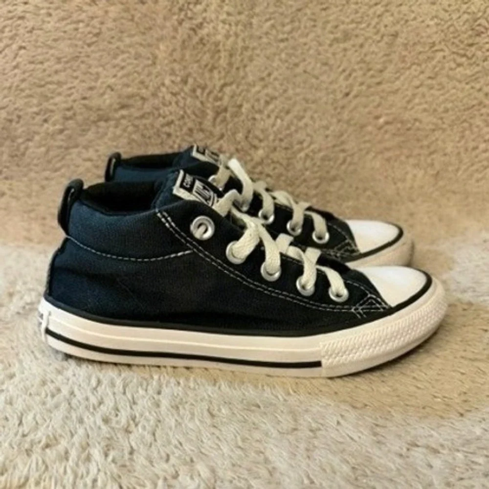 Converse Chuck Taylor All Star Axel Kids Black White Mid Top Sneakers Shoes
